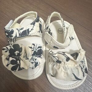 Newborn sandals, dress up shoes, never worn, NB size